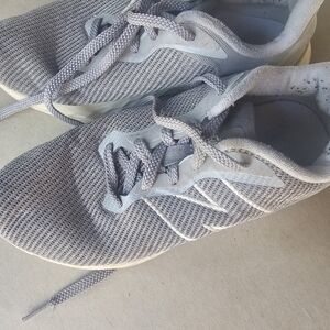 New Balance Fresh Foam Arishi V4 Womens Running Shoes